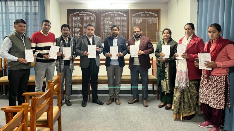 जिला कलक्टर अभिषेक सुराणा ने किया  ‘बेटी बचाओ -बेटी पढ़ाओ‘ योजना आधारित नववर्ष के कैलेण्डर का विमोचन